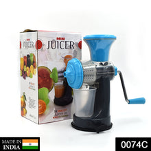 Mini fruit and vegetable juicer with a small footprint